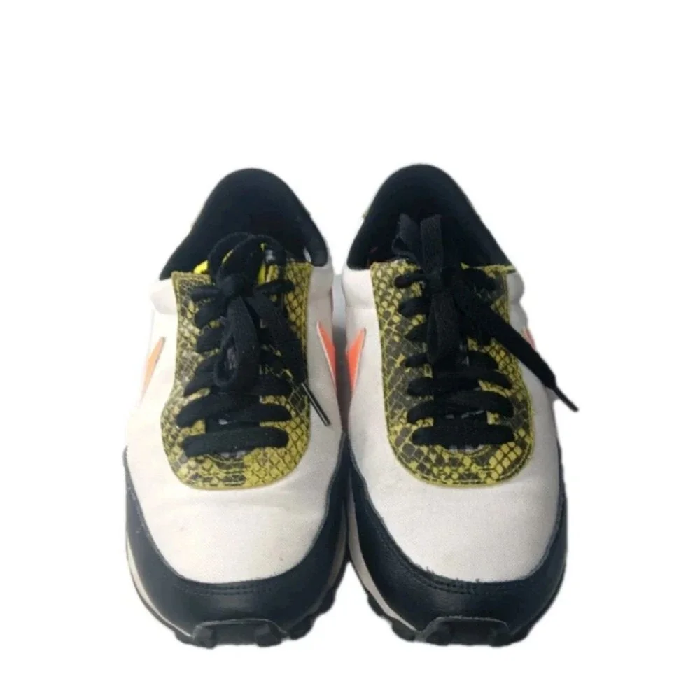 Nike Daybreak Shoes Women's Size 6 Total Orange Dynamic Yellow - Picture 4 of 8